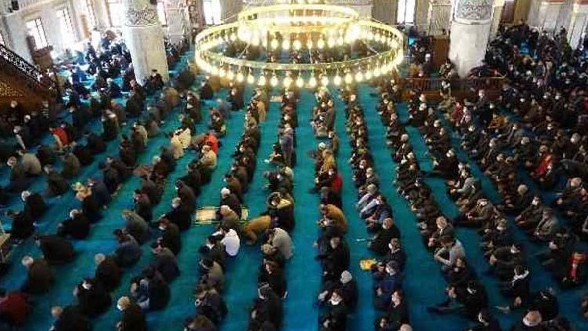 19 Ağustos Cuma hutbesi Diyanet tarafından yayınlandı! İşte 19 Ağustos 2022 Cuma Hutbesi'nin tam metni!