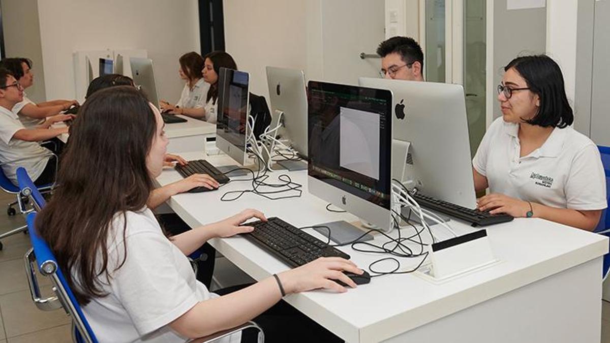 Darüşşafaka yeni eğitim öğretim yılına hazır! Darüşşafaka 159 yıldır bağışlarla yaşamaya devam ediyor!