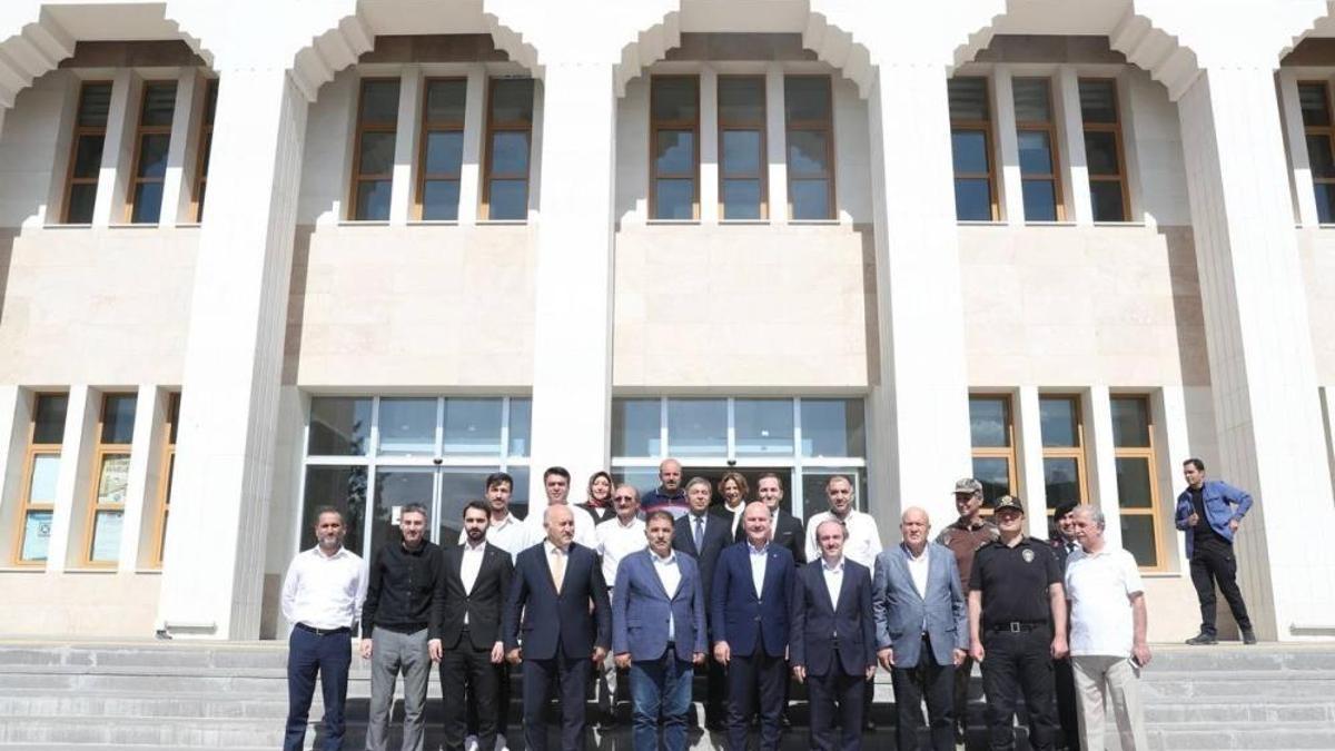 İçişleri Bakanı Süleyman Soylu, yeni Bayburt Valilik binasını ziyaret etti