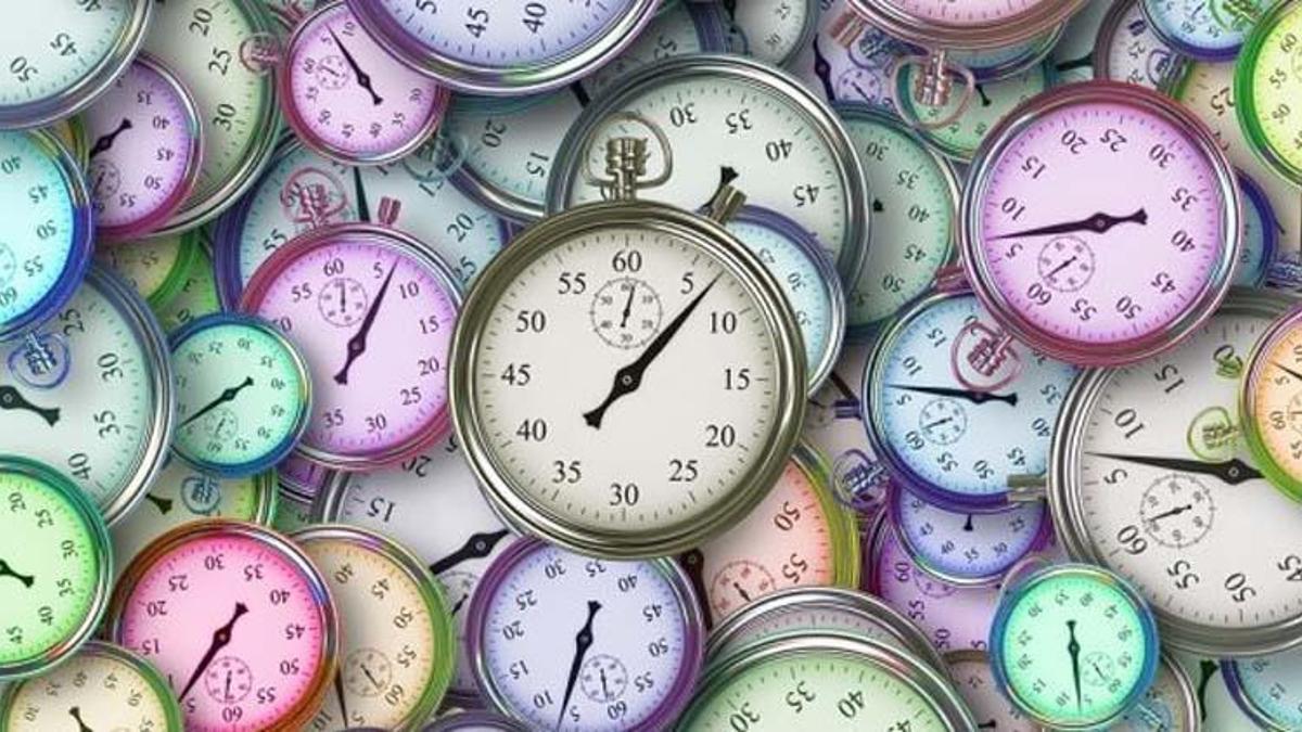 04.40 Saat Anlamı Nedir? 04.40 Ters Saatlerin Yorumu Ve Anlamı...