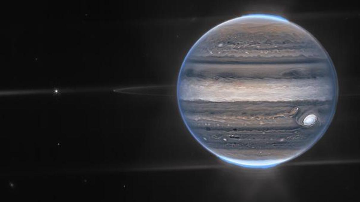 NASA'nın uzay teleskobu Jipüter'i görüntüledi