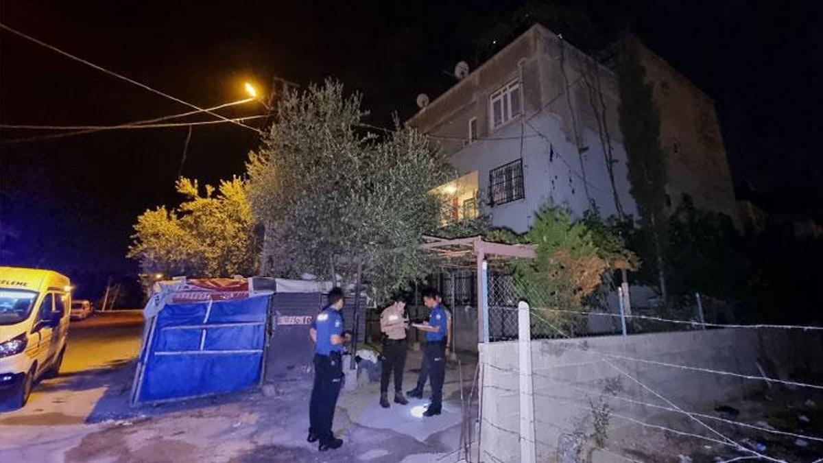 Adana'da binanın 3'üncü katından düşerek ağır yaralandı