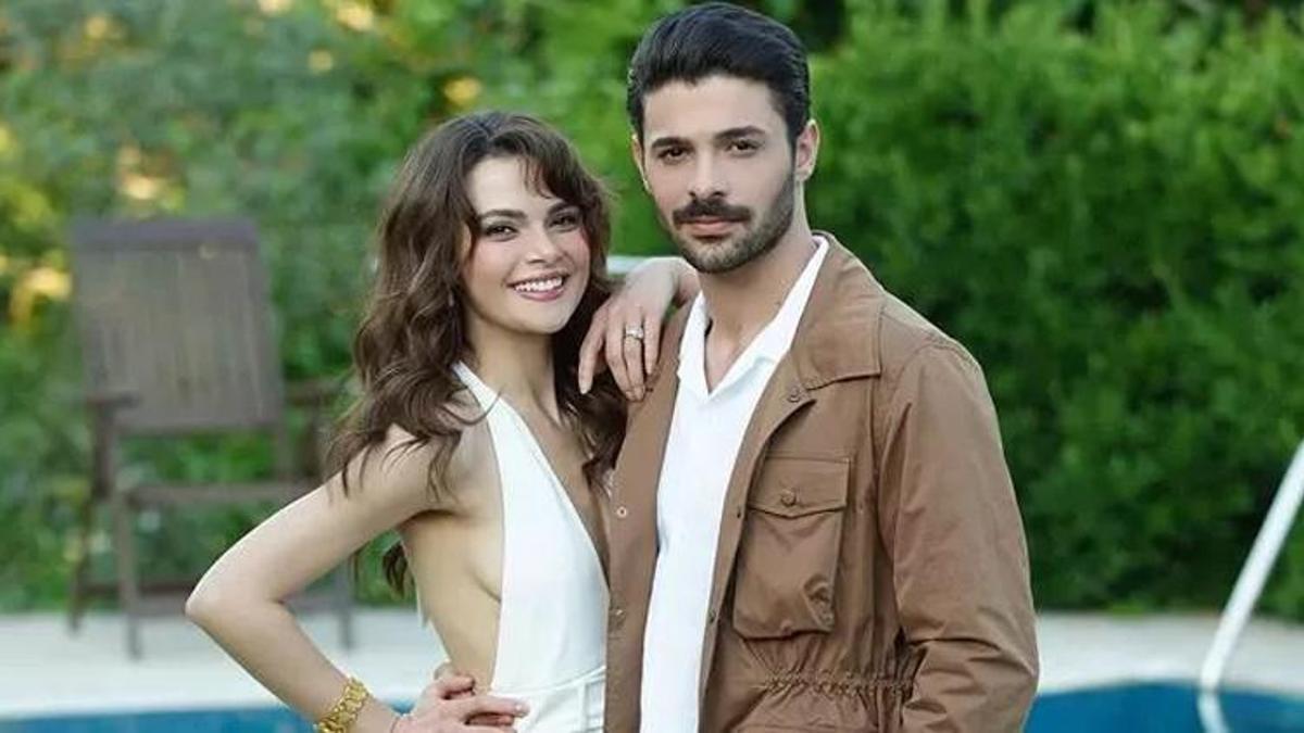 Sinem Ünsal ve Halit Özgür Sarı ilk kez el ele görüntülendi!