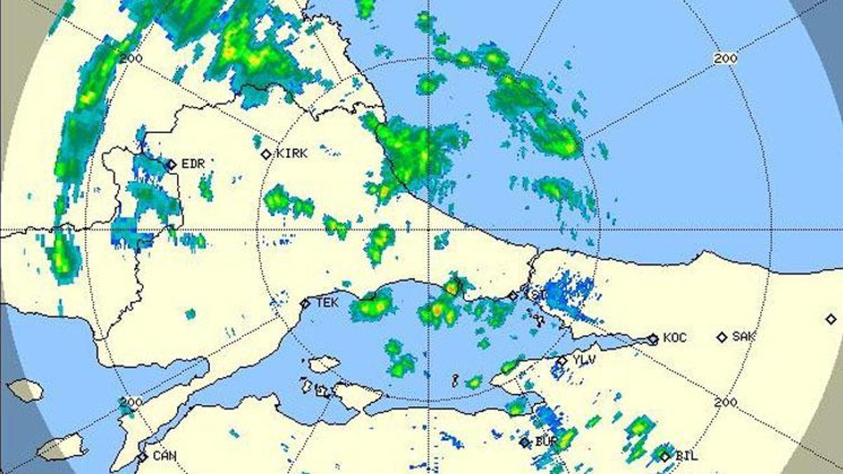 Meteoroloji'den turuncu ve sarı kodlu uyarı! AKOM duyurdu: İstanbul'a dolu ve gök gürültülü sağanak yağış geliyor...