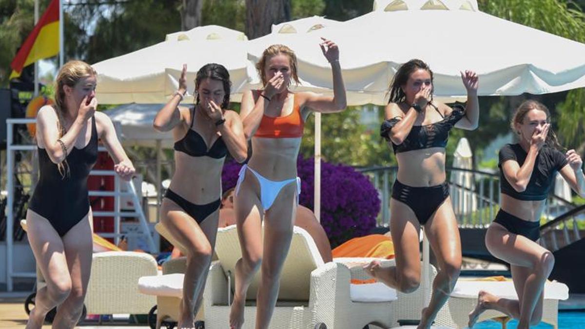 Turistler Türkiye’ye akın etti, doluluk oranı yüzde 90’a çıktı! 'Boş yastık bile yok'