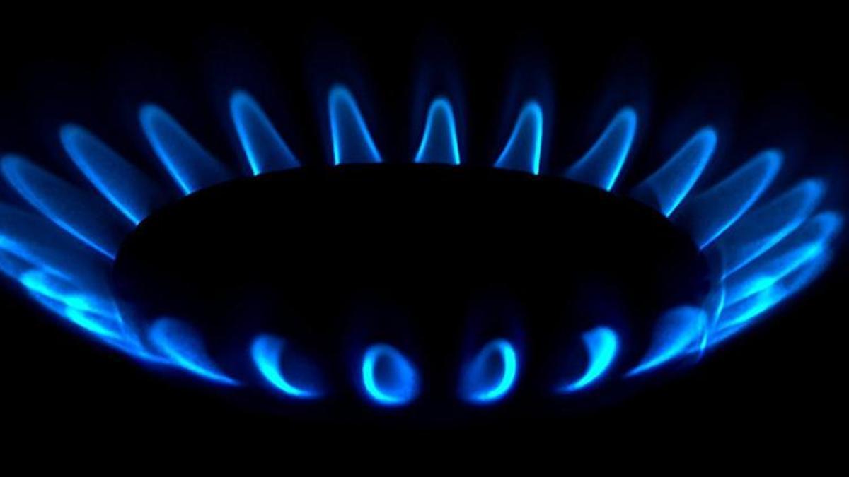 İngiltere’de elektrik ve doğal gaz birleşik tavan fiyatı yıllık yüzde 80 artışla yükseltildi
