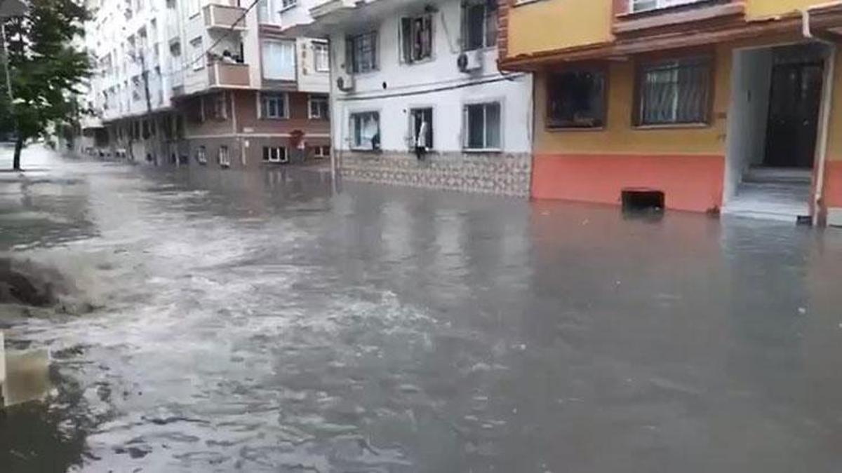 Meteoroloji uyarmıştı! İstanbul'da dolu yağışı başladı