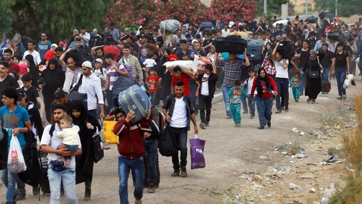 2022 yılında 73 bin 836 düzensiz göçmen sınır dışı edildi