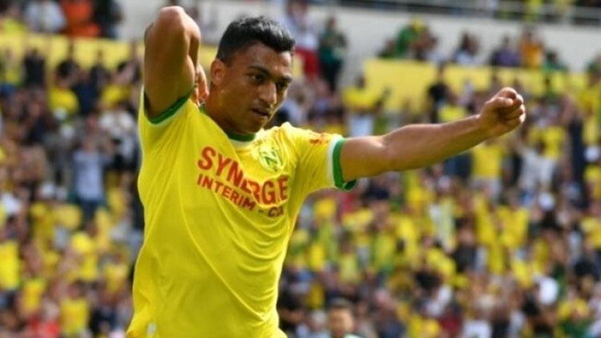İkinci yarı oyuna girdi 1 gol 1 asist yaptı takımını kurtardı