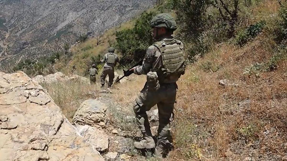 Bakan Yerlikaya: 2 terörist etkisiz hale getirildi
