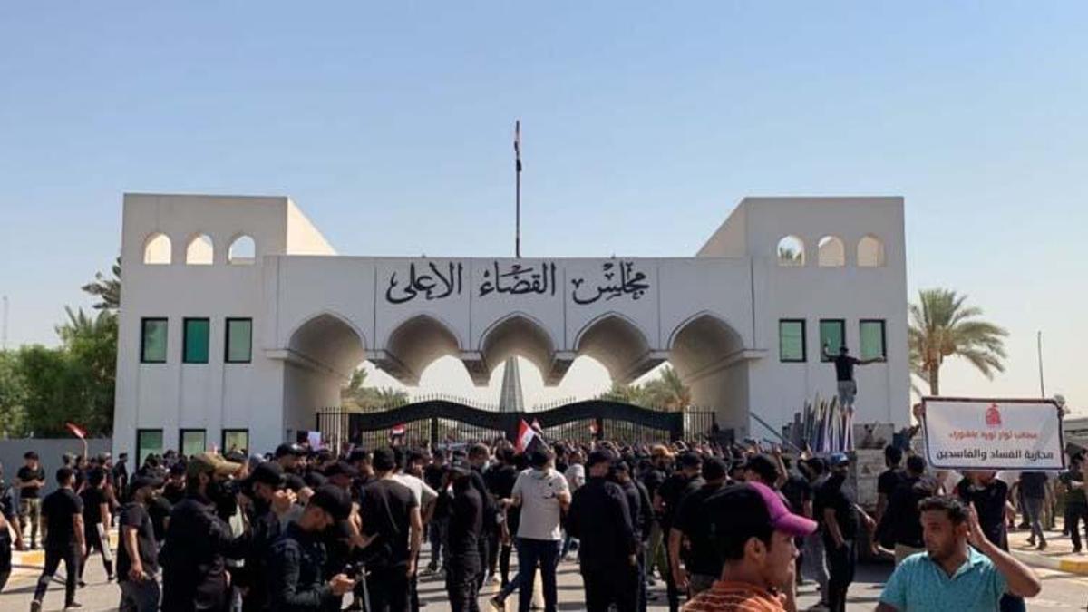 Irak'ta ne oluyor, neden sokağa çıkma yasağı var? Sadr kimdir, Sadr yanlıları ne istiyor?