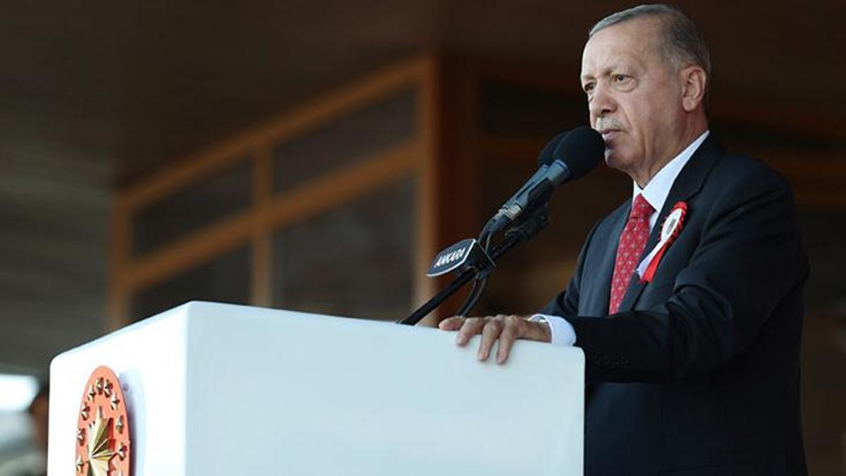 Kara Harp Okulu diploma töreninde net mesaj: En büyük güç kaynağımız milletimizin ordusudur