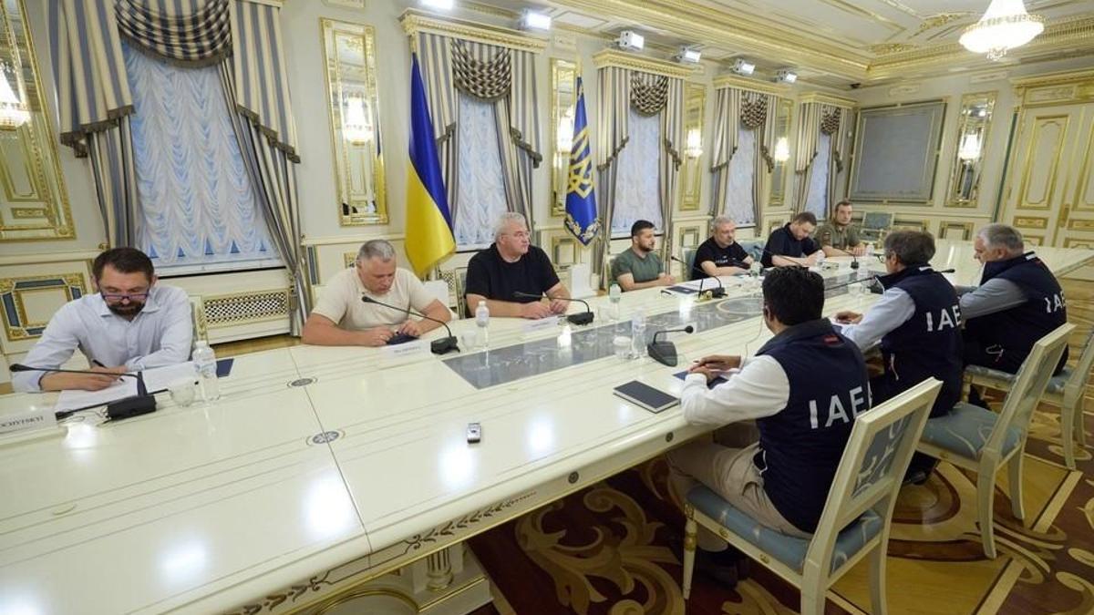 Zelenskiy, Uluslararası Atom Enerjisi Ajansı heyeti ile görüştü