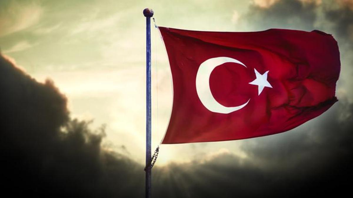 29 Ekim resmi tatil mi? 28 Ekim yarım gün tatil olacak mı? 29 Ekim hangi güne denk geliyor?