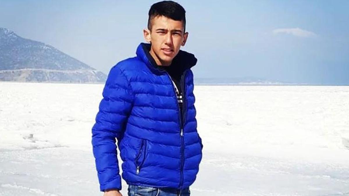 Kız husumetinden çıkan kavgada bıçakla ağır yaralandı