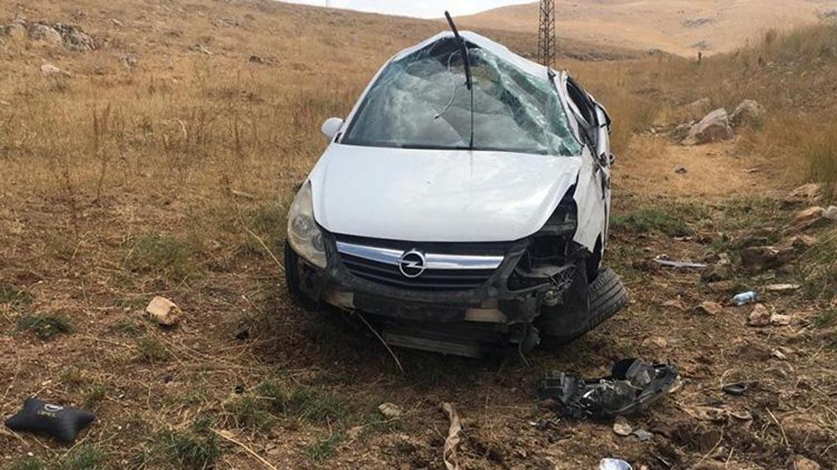 Sivas'ta feci kaza! Otomobil şarampole uçtu, 6 yaşındaki çocuk ağır yaralandı