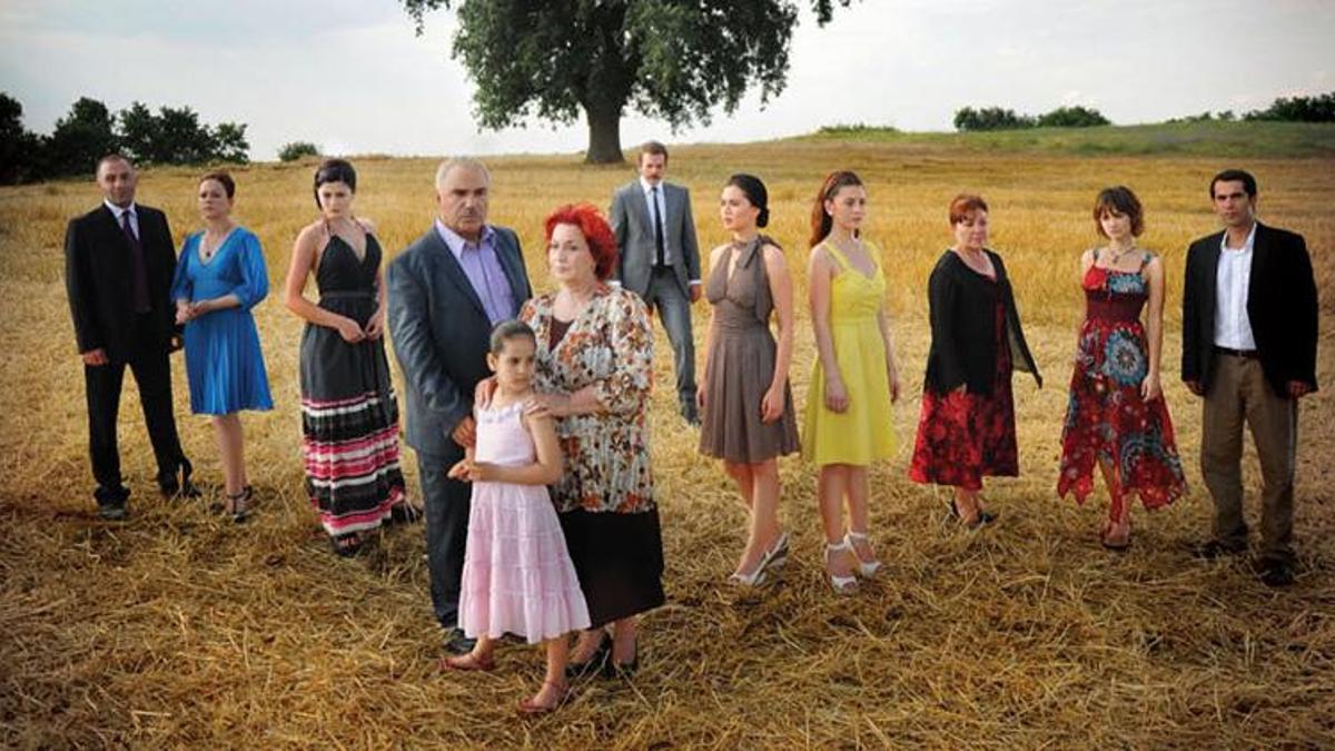 'Yaprak Dökümü' hafta içi her gün Kanal D’de