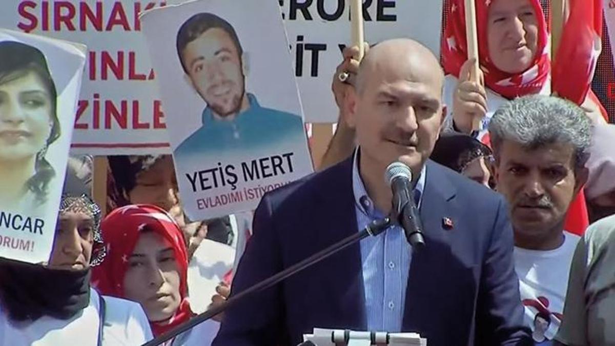 Bakan Soylu'dan Diyarbakır'da Evlat Nöbeti ziyareti