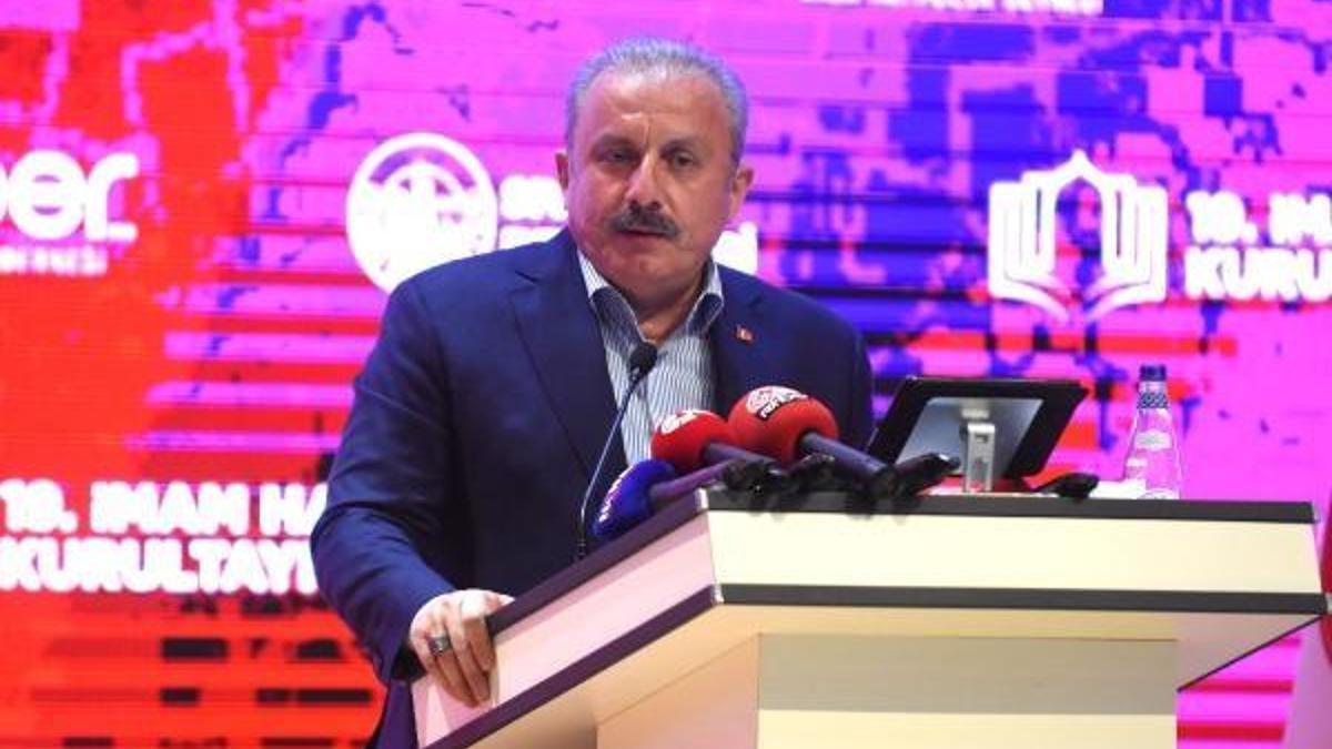 Şentop: Batıdaki gibi giyinenler kendilerini modern, zeki ve kültürlü zannediyor