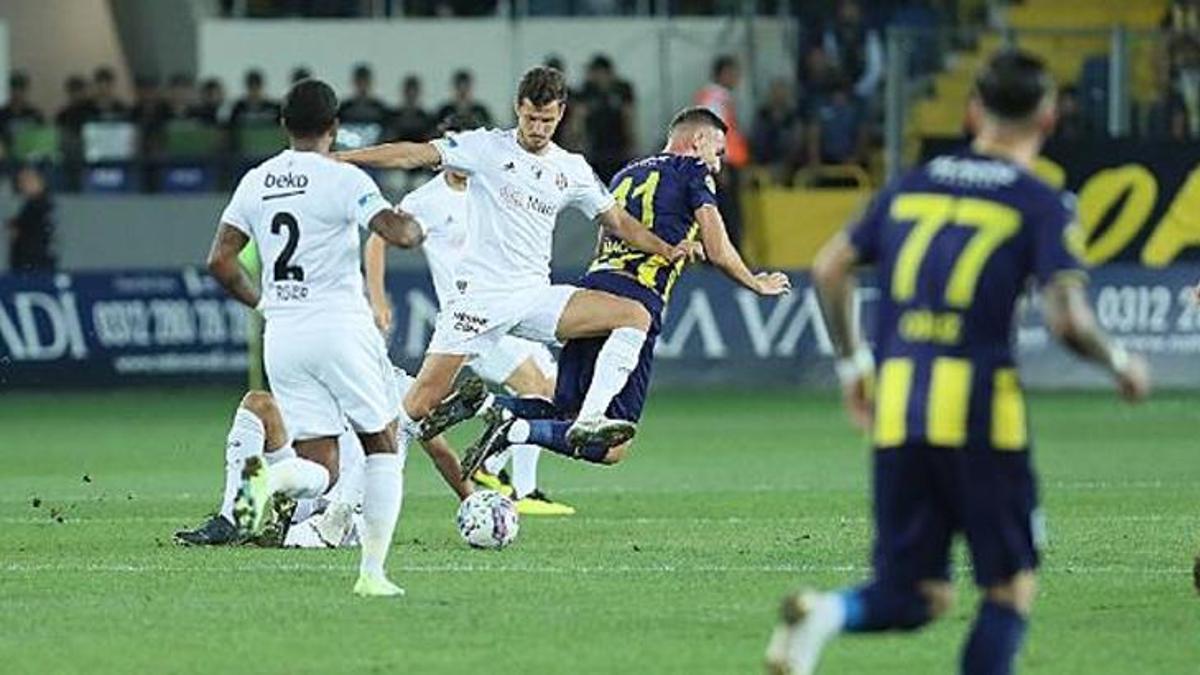 Beşiktaş, Ankara'da 3-2'lik galibiyet elde etti