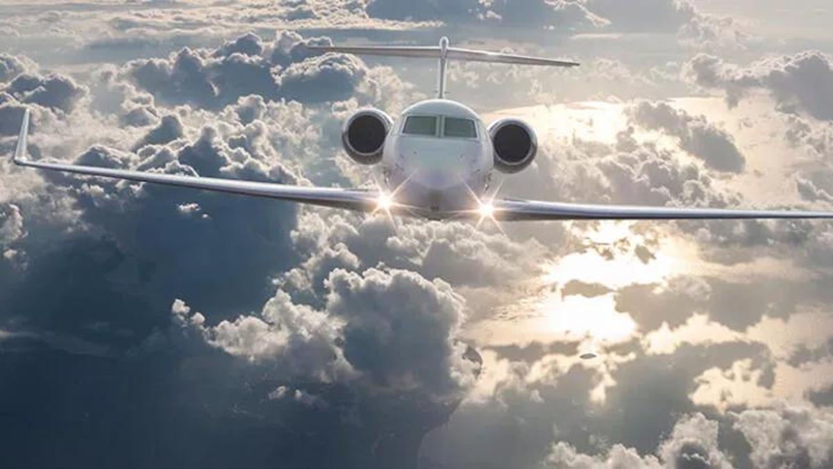İspanya'dan kalkan özel jet Letonya'da düştü!