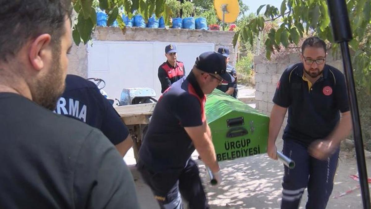 Kızına tacizle suçlayıp tabancayla vurdu, boğazını keserek öldürdü