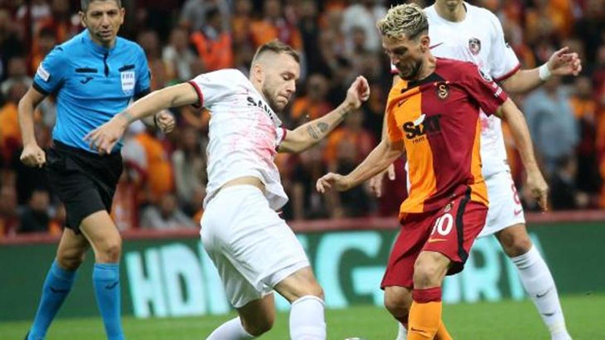 Galatasaray, Gaziantep karşısında 10 kişiyle kazandı!