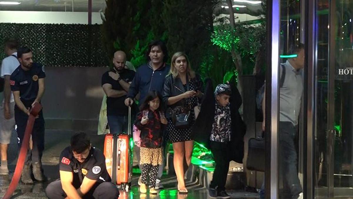 Bursa'da otelde korkutan yangın