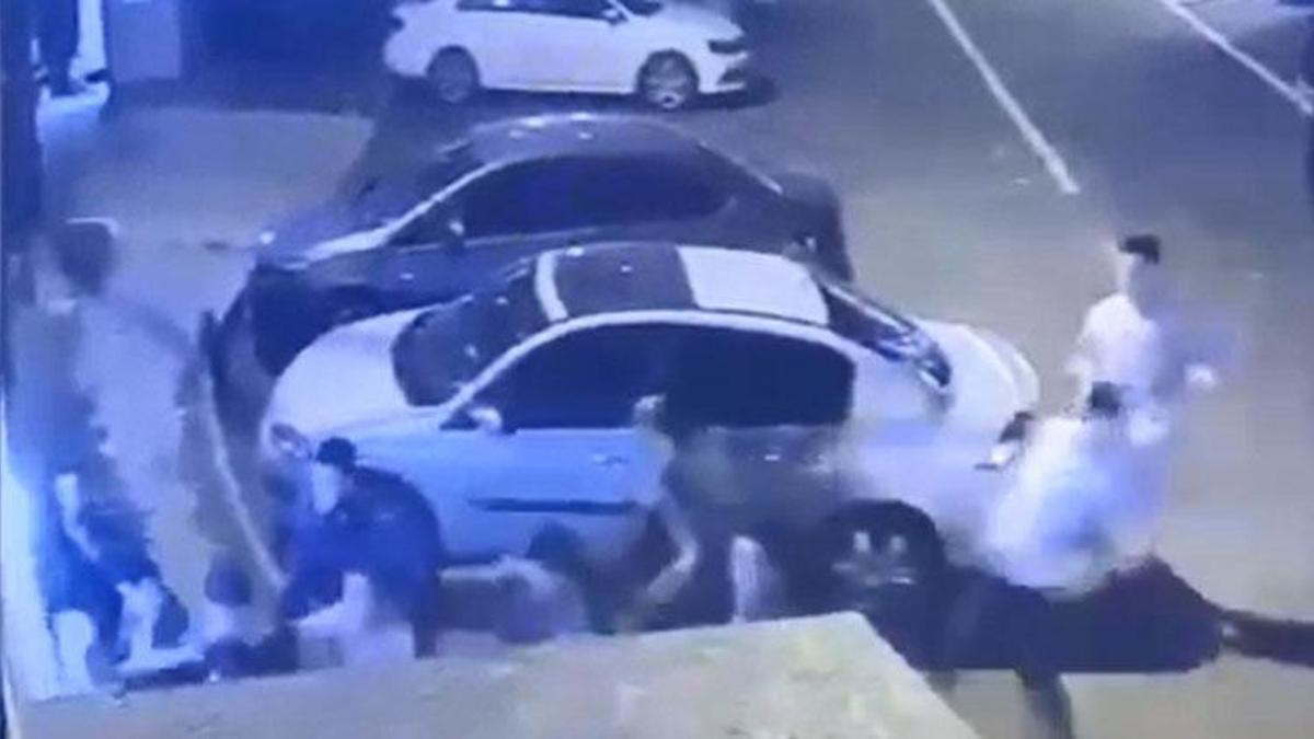 Küçükçekmece'de futbol maçındaki tartışma sonrası kavga:1 ölü 2 yaralı