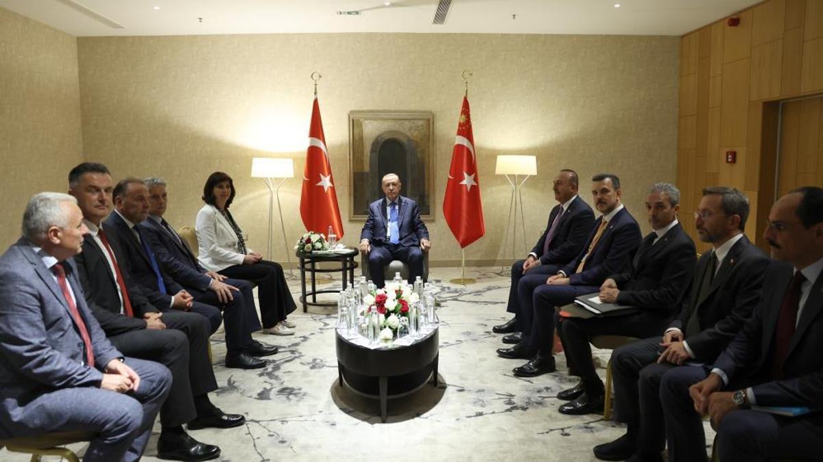 Cumhurbaşkanı Erdoğan, Sırbistan’da Sancaklı liderlerle görüştü