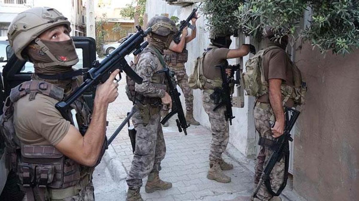 Mersin'de uyuşturucu operasyonu: 60 gözaltı