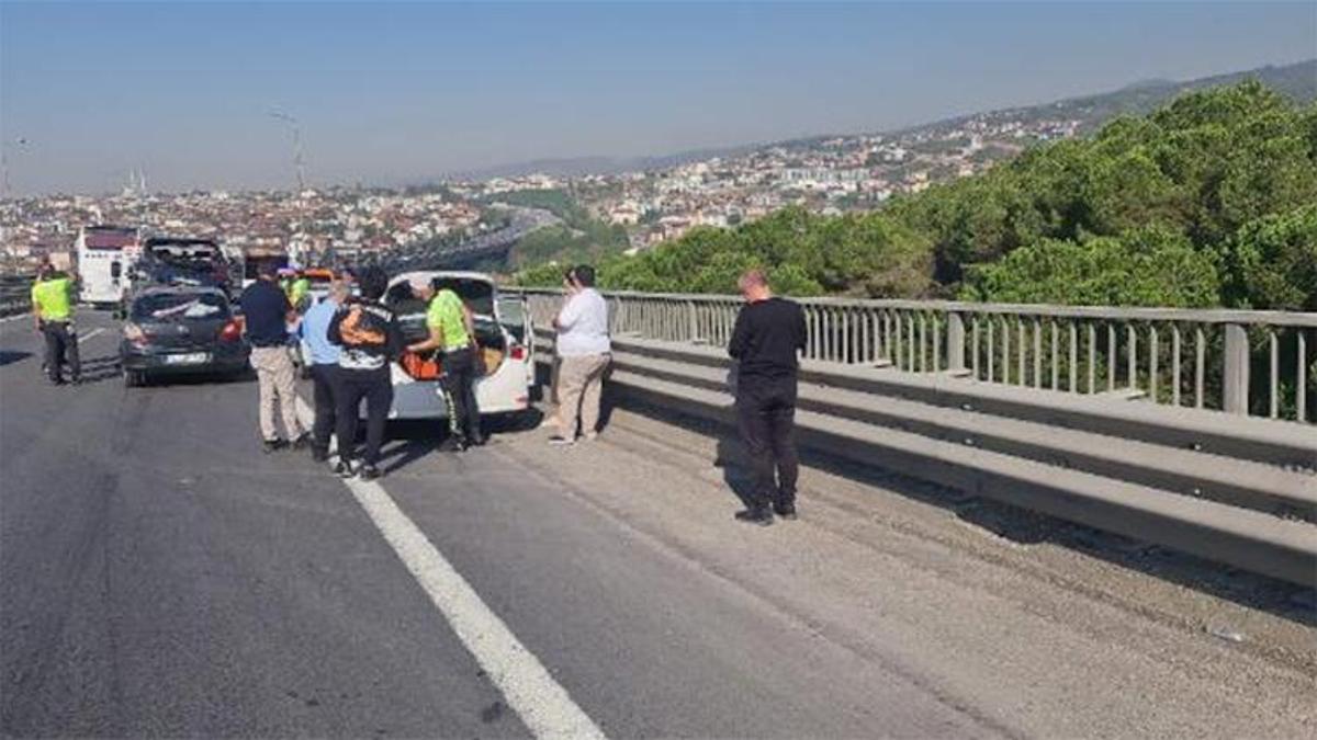 TEM'de zincirleme kaza! 6 araç birbirine girdi