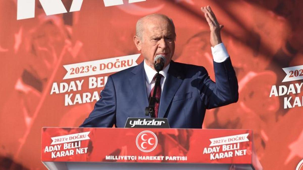 MHP lideri Bahçeli'den HDP'ye bakanlık verileceği iddiasına sert tepki: Teröristlerin tıpkı belediyeler gibi bakanlıklara yerleşmesi demektir!