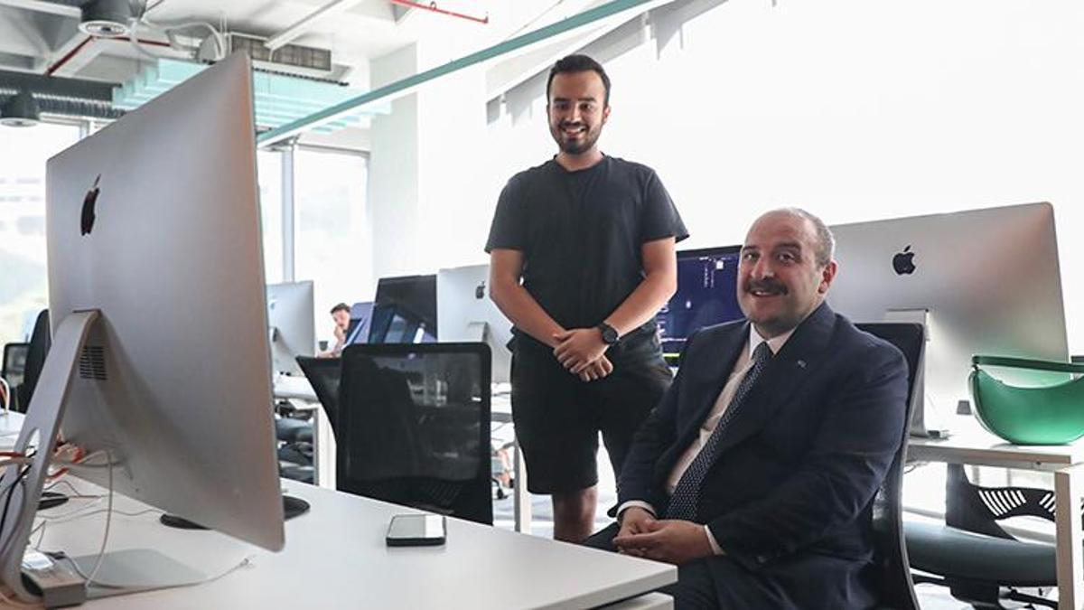Bakan Varank gençlerle buluştu: İnovatif metotlarla yazılımcı kapasitesini arttırmak istiyoruz