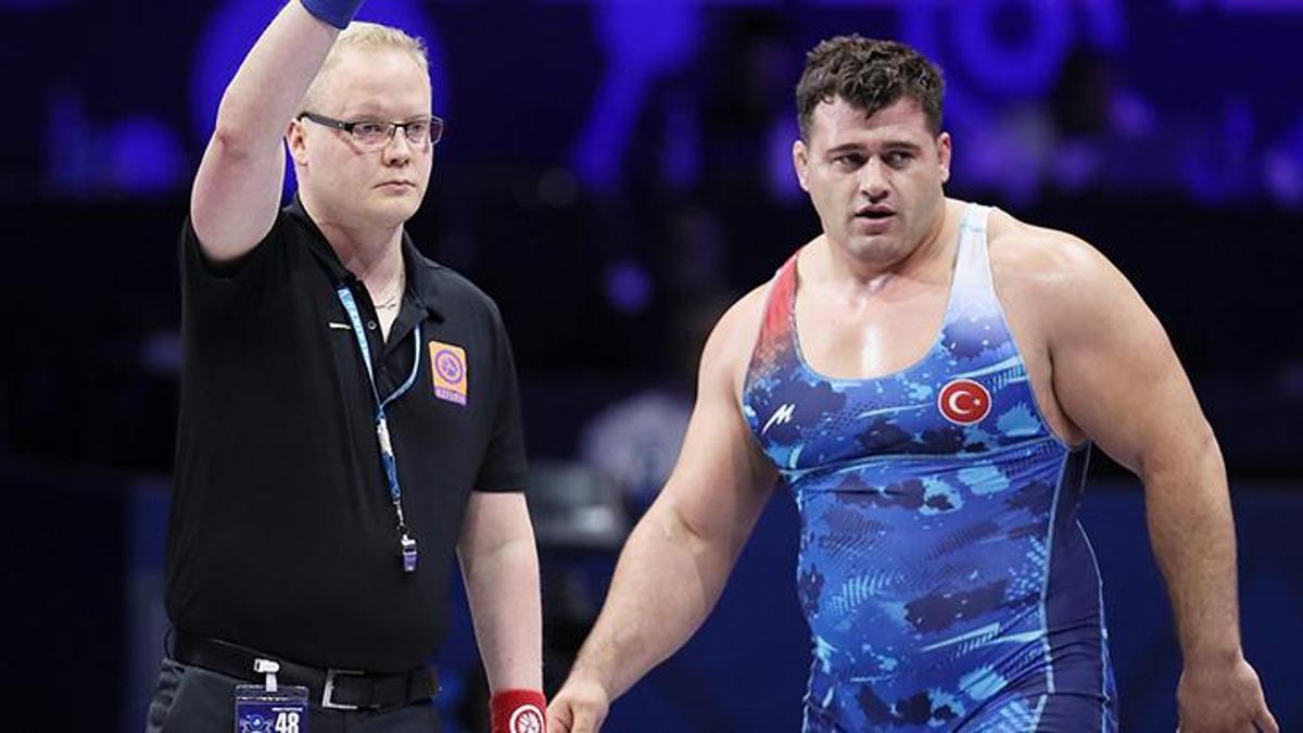 Milli güreşçi Rıza Kayaalp, grekoromen stil 130 kiloda finale yükseldi