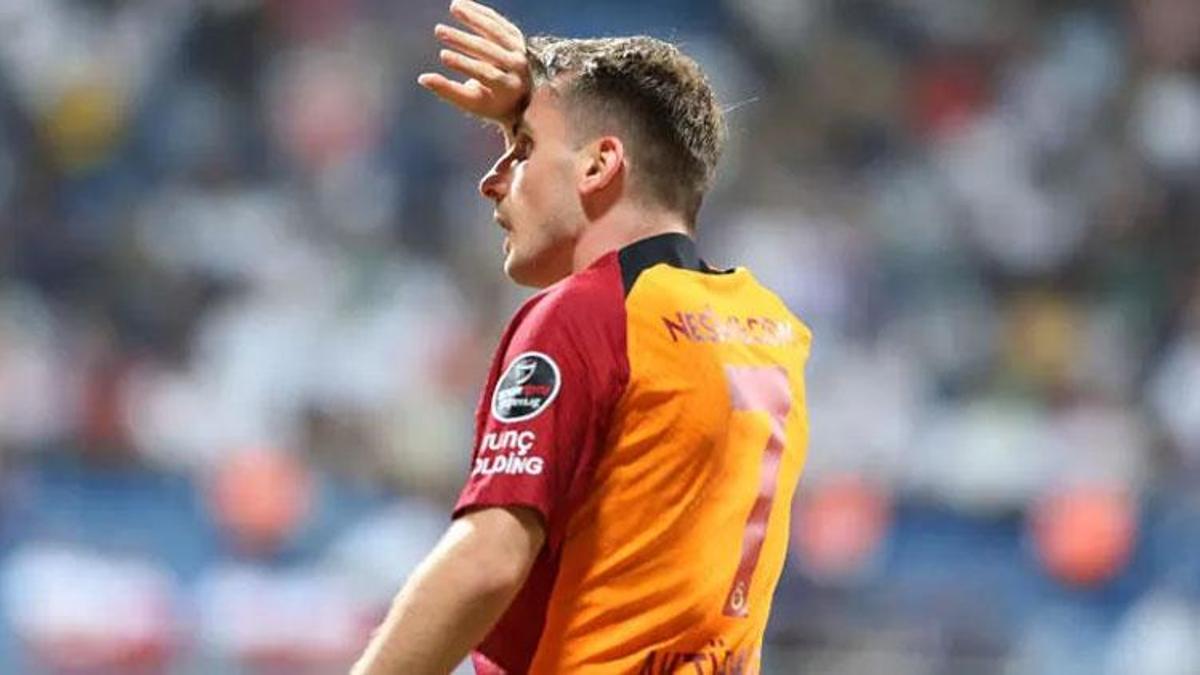 Golden sonra el öpme sevinci yaşamıştı! Kim için yaptığı belli oldu