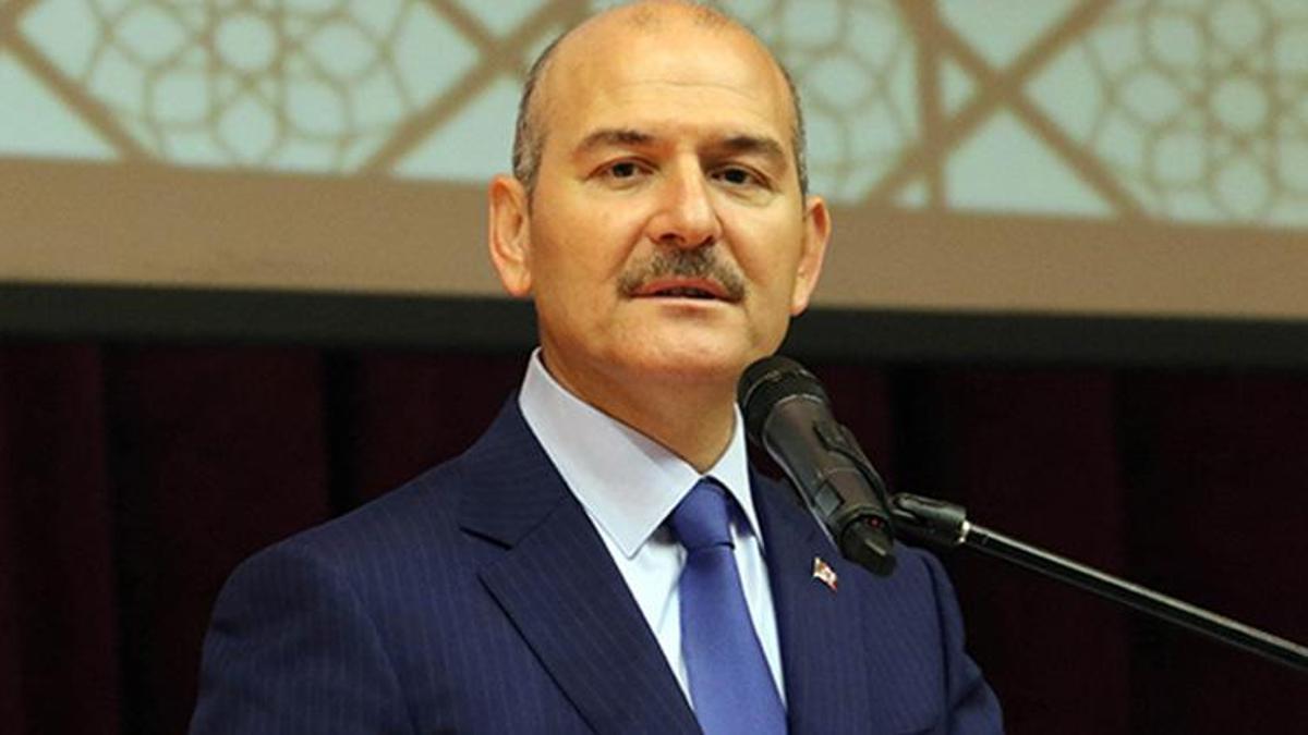 Bakan Soylu, kaza yerinde yaşanan can kaybı sayısının geçen yıla göre azaldığını duyurdu