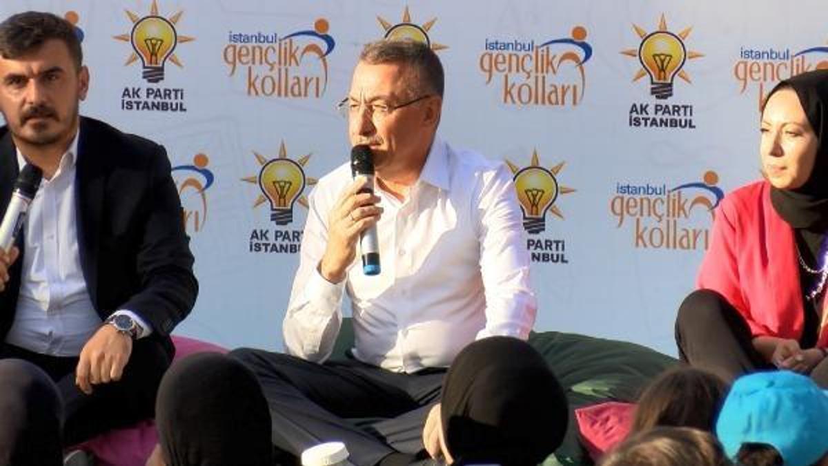 Cumhurbaşkanı Yardımcısı Oktay, gençlerle buluştu