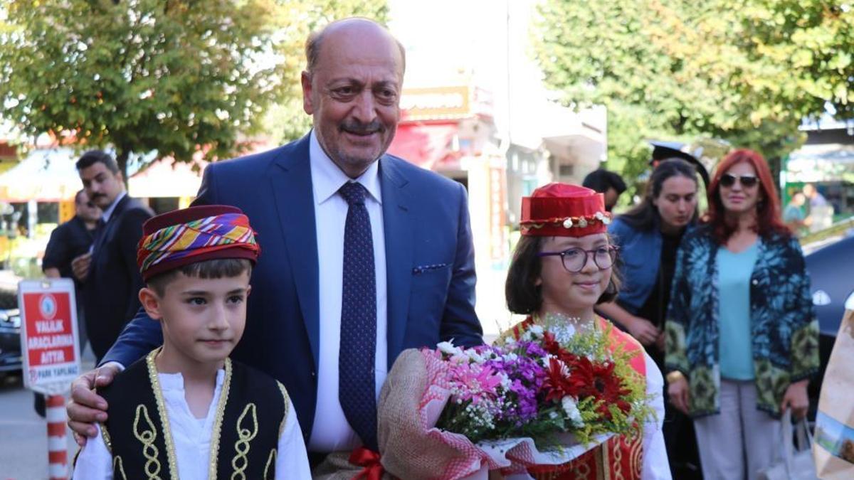 Çalışma ve Sosyal Güvenlik Bakanı Bilgin: Türkiye dünyada barış kuran ülke konumundadır