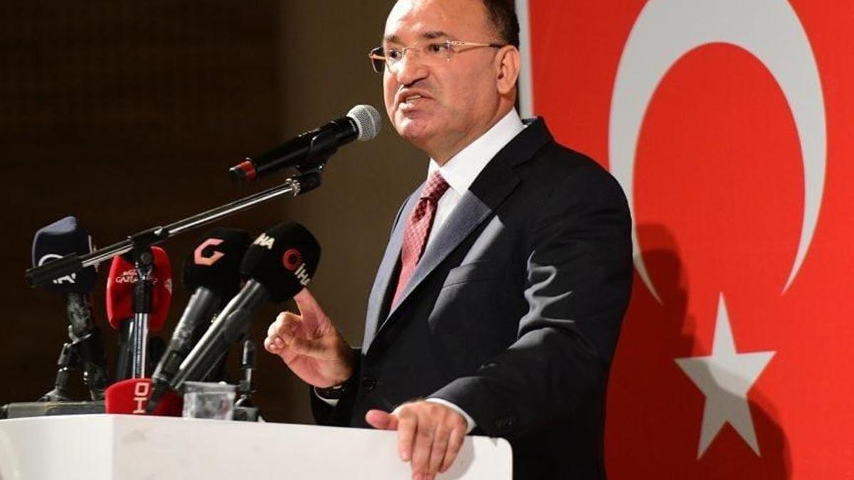 Adalet Bakanı Bekir Bozdağ: Kılıçdaroğlu köstebek bürokratlarıyla kapkaç siyaseti yapıyor