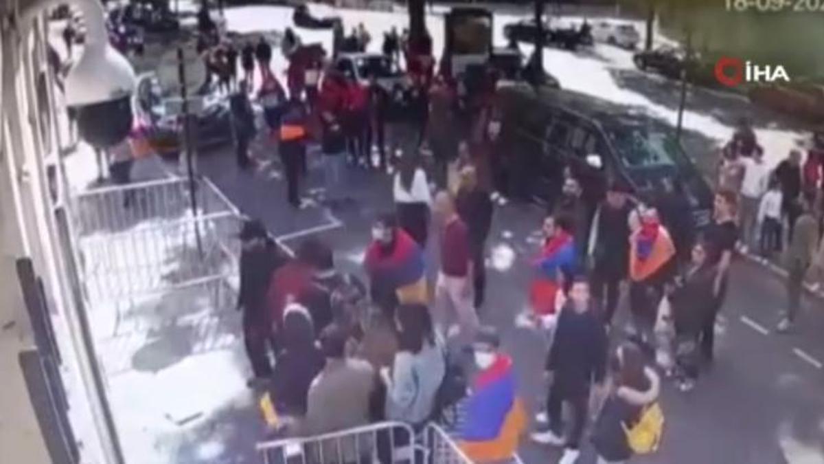 Paris’te Azerbaycan'a şok, fanatik Ermeniler büyükelçiliğe saldırdı!