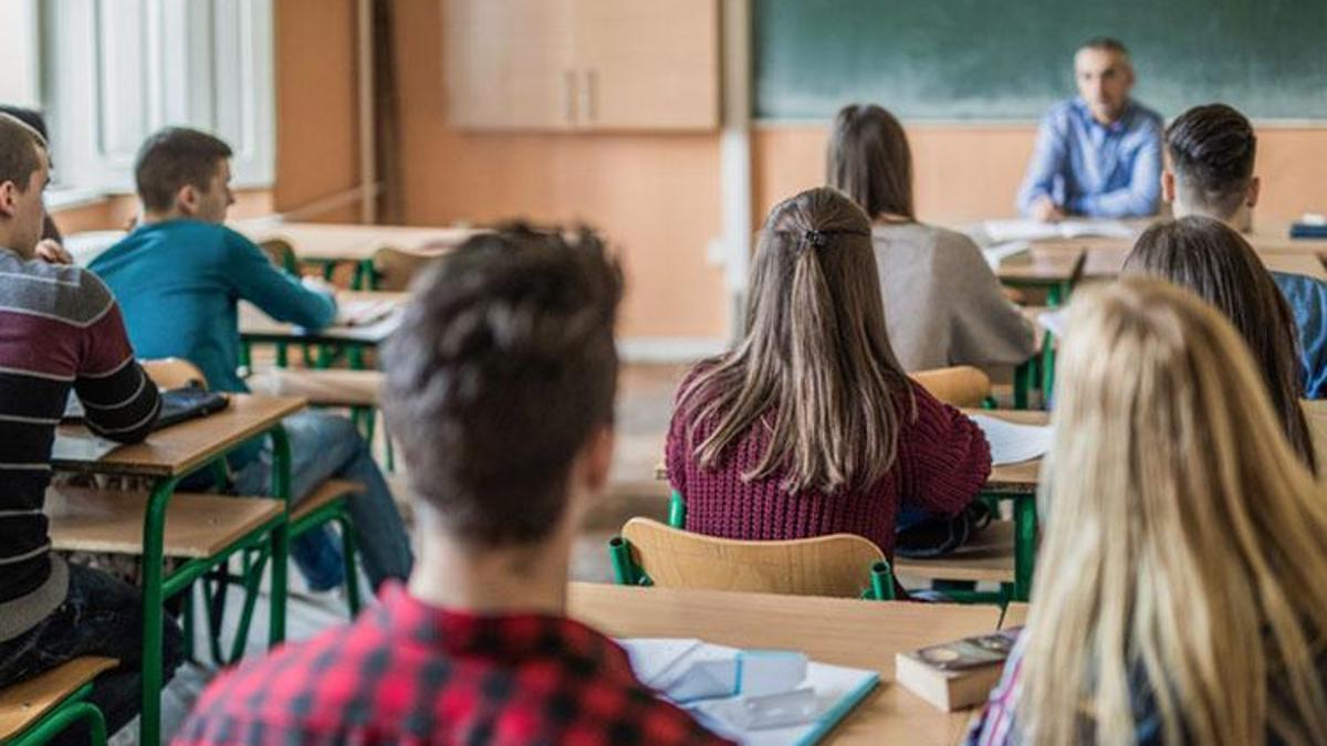 Başöğretmenlik eğitimleri uzaltıldı mı? Uzman öğretmenlik sınavı ne zaman? Başöğretmenlik ve uzman öğretmenlik sınavı başvuruları ne zaman? MEB duyurdu!