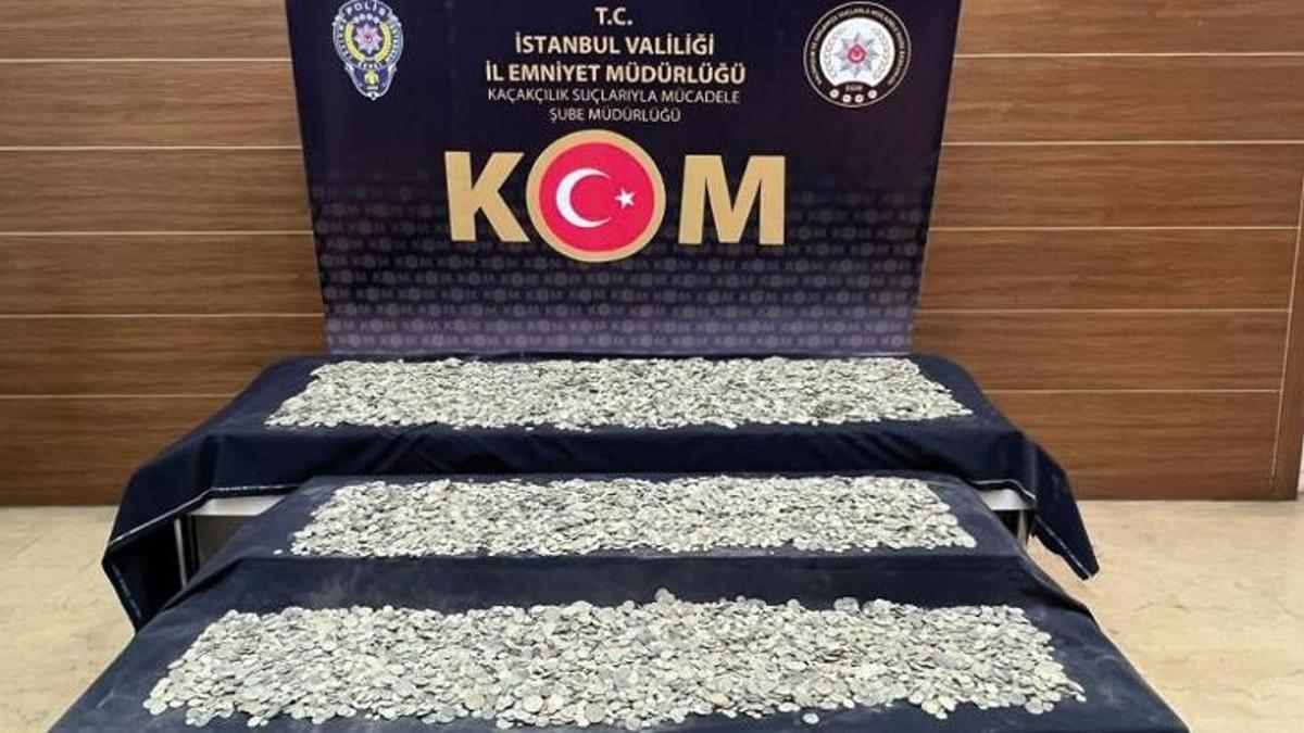 İstanbul’da durdurulan otomobilden 34 bin 550 adet sikke ele geçirildi