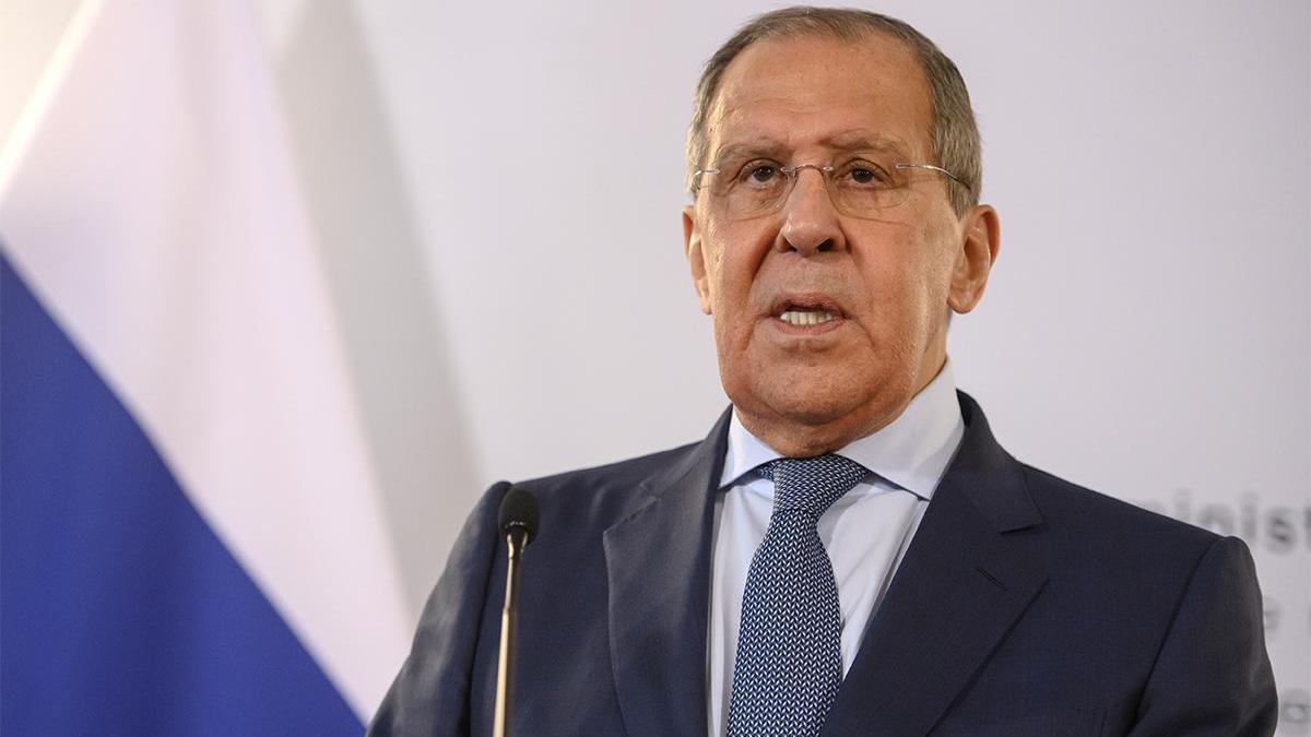 Lavrov: Referandum kararları, Zelenskiy'in kendini Rus hissedenlere yaptığı 'Ukrayna'dan gidebilirsiniz' çağrısına yanıt