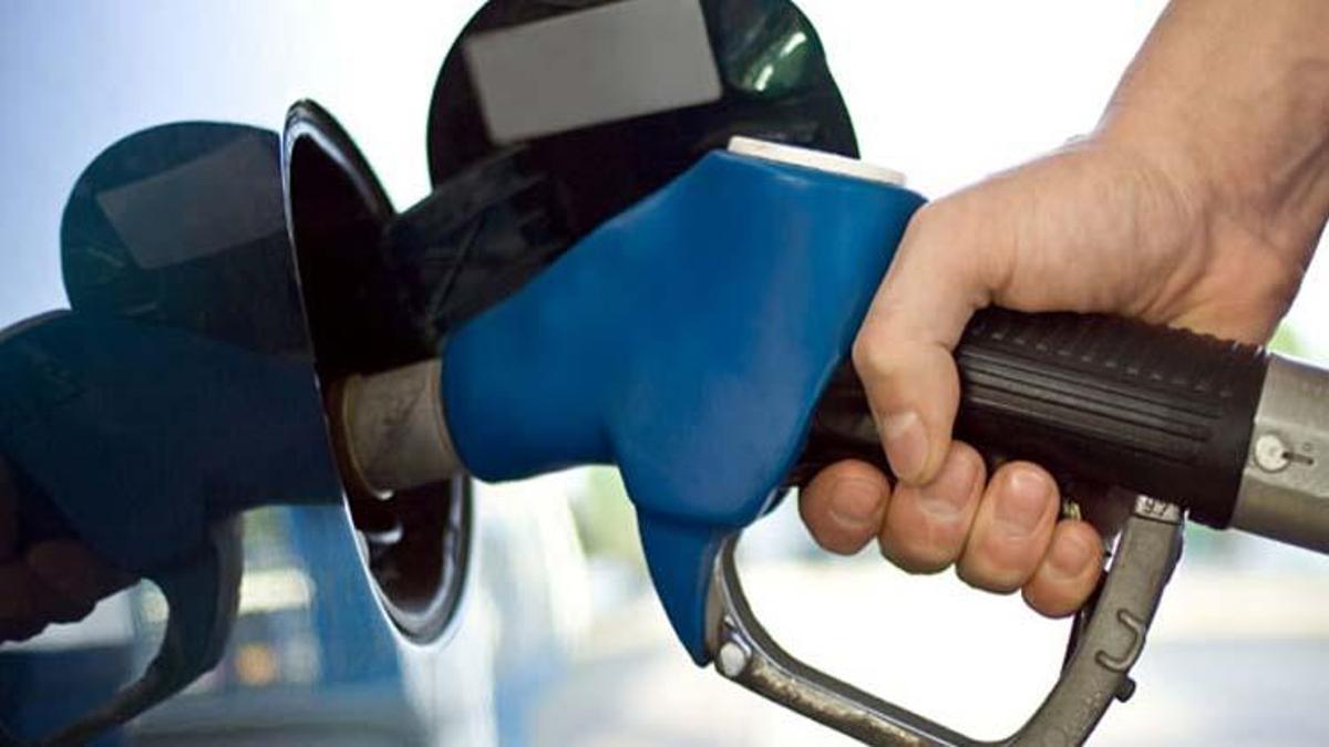 Benzine indirim gelecek mi, motorine indirim var mı? 24 Eylül 2022 Benzin ve motorin fiyatları düşecek mi, güncel akaryakıt fiyatları ne kadar?