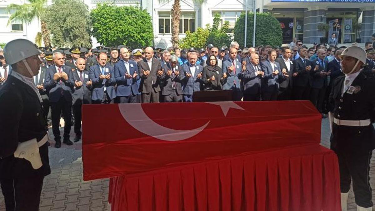 Polisevi saldırısında şehit olan polis memuru Sedat Gezer için tören düzenlendi