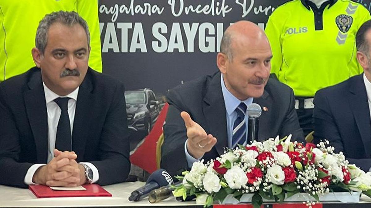 Bakanlar Soylu ve Özer, 'trafikte yaya önceliği' iş birliği protokolünü imzaladı