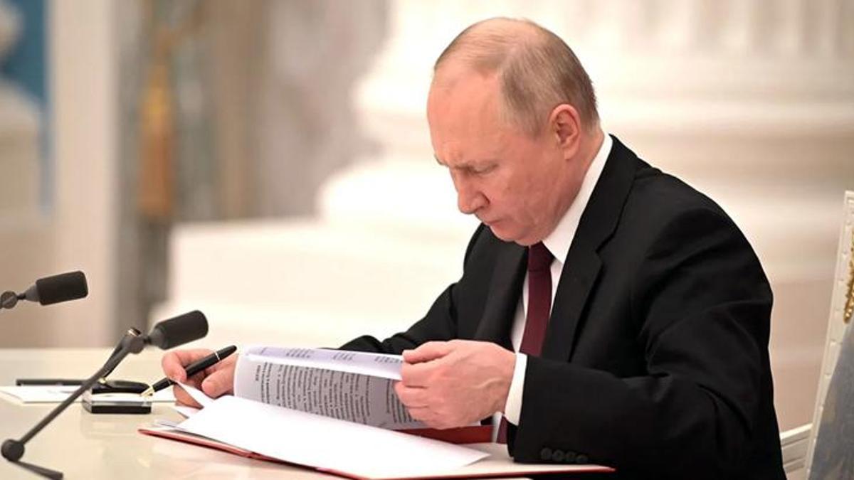 Putin, dünyanın şiddetle karşı çıktığı kararnameyi imzaladı!