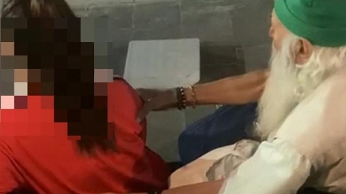 Kendini şifacı olarak tanıttı! Genç kıza istismarda bulundu