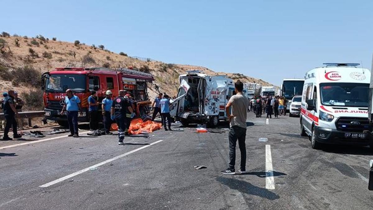 Gaziantep’teki faciada acı detay! ‘Perdeyi düzeltmek isterken kontrolü kaybetti’